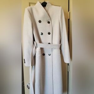 Beautiful NWT Mango coat